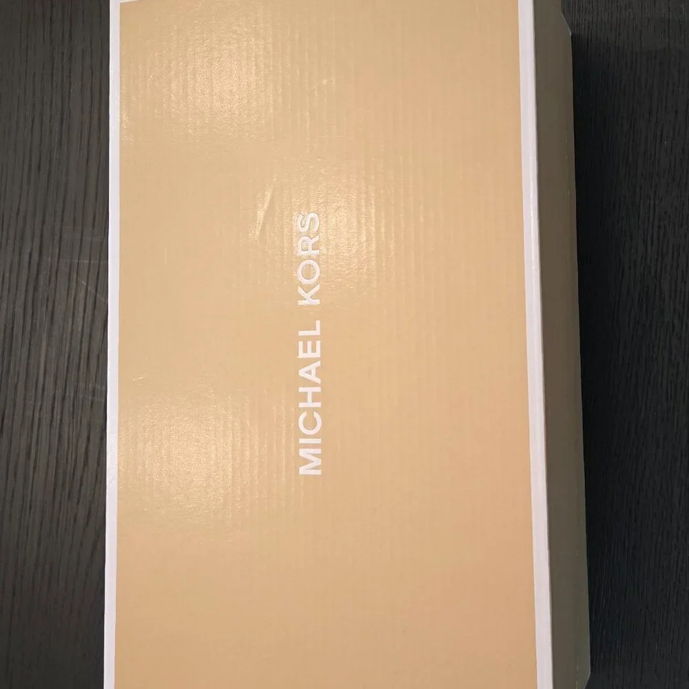 Michael Kors Aubrey Sandals (size 7.5) - Picture 7 of 7